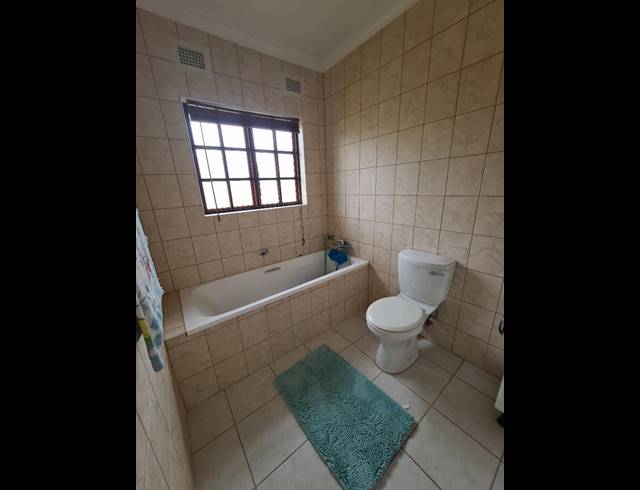 3 BEDROOM SIMPLEX FOR SALE IN SHELLY BEACH